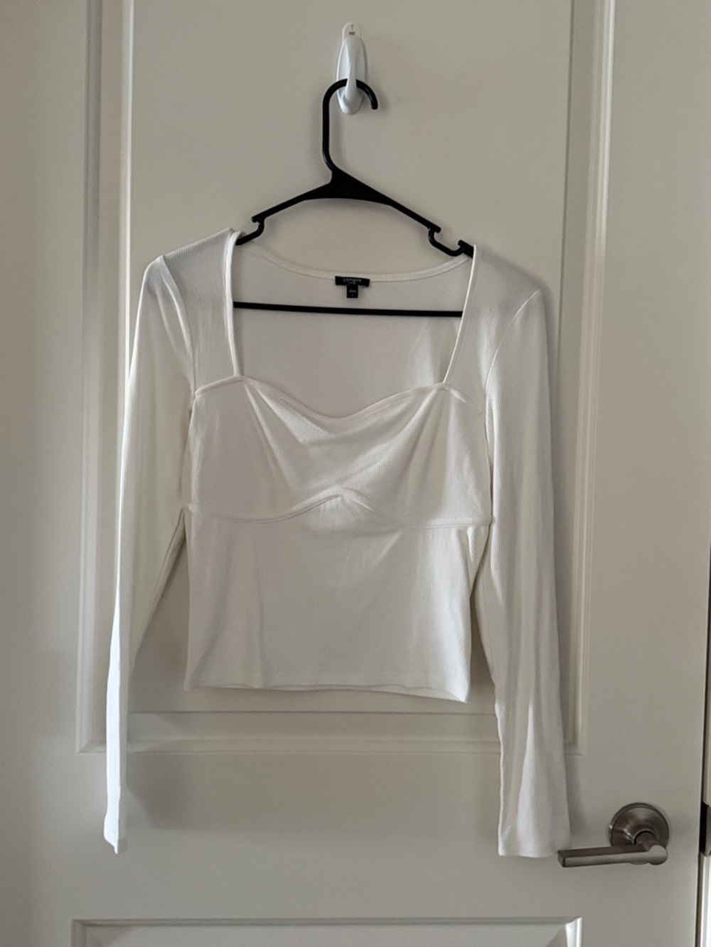 Express White Long Sleeve Sweetheart Crop Top - Fitted Bust Seam